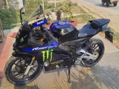 Yamaha YZF R15 Movistar